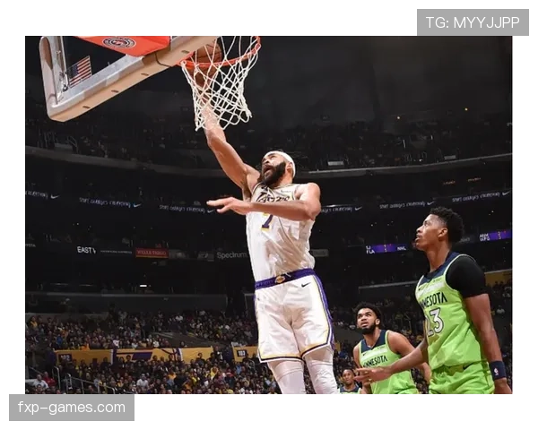 亚美尼亚中场闪耀国际赛场,创造力成球队制胜关键 亚美尼亚中场闪耀国际赛场,创造力成球队制胜关键