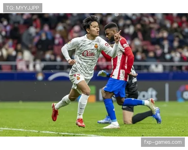 久保建英国家队100场里程碑临近，表现稳健备受期待